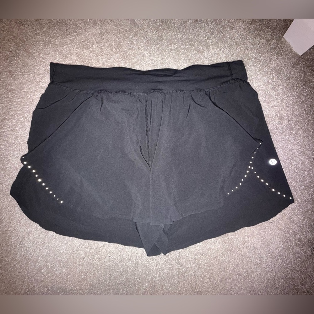 Lululemon Fast & Free HR Classic 3” Shorts.